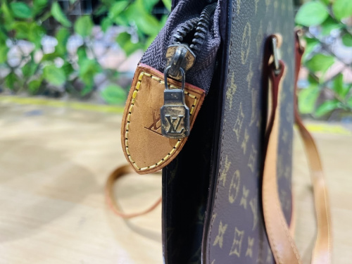 モノグラムの2WAYバッグ