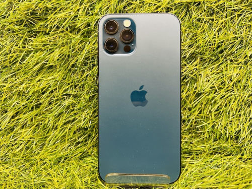 iPhone12 Proのアイフォン12 プロ