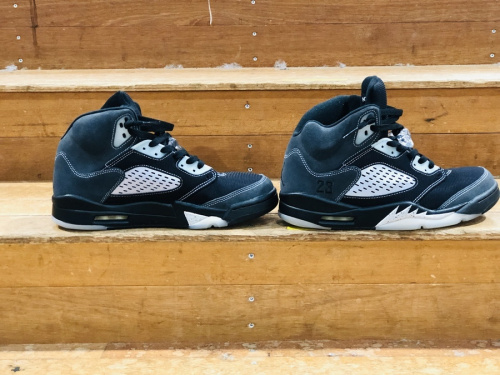 AIR JORDAN5のRETRO