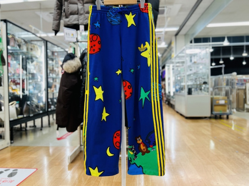 スウェットパンツのadidas originals