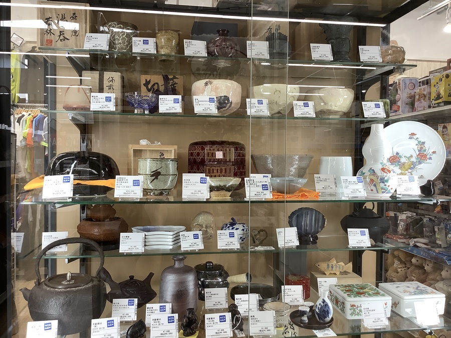 山下清原画の「群鶏」飾り皿のご紹介です！｜2022年05月25日