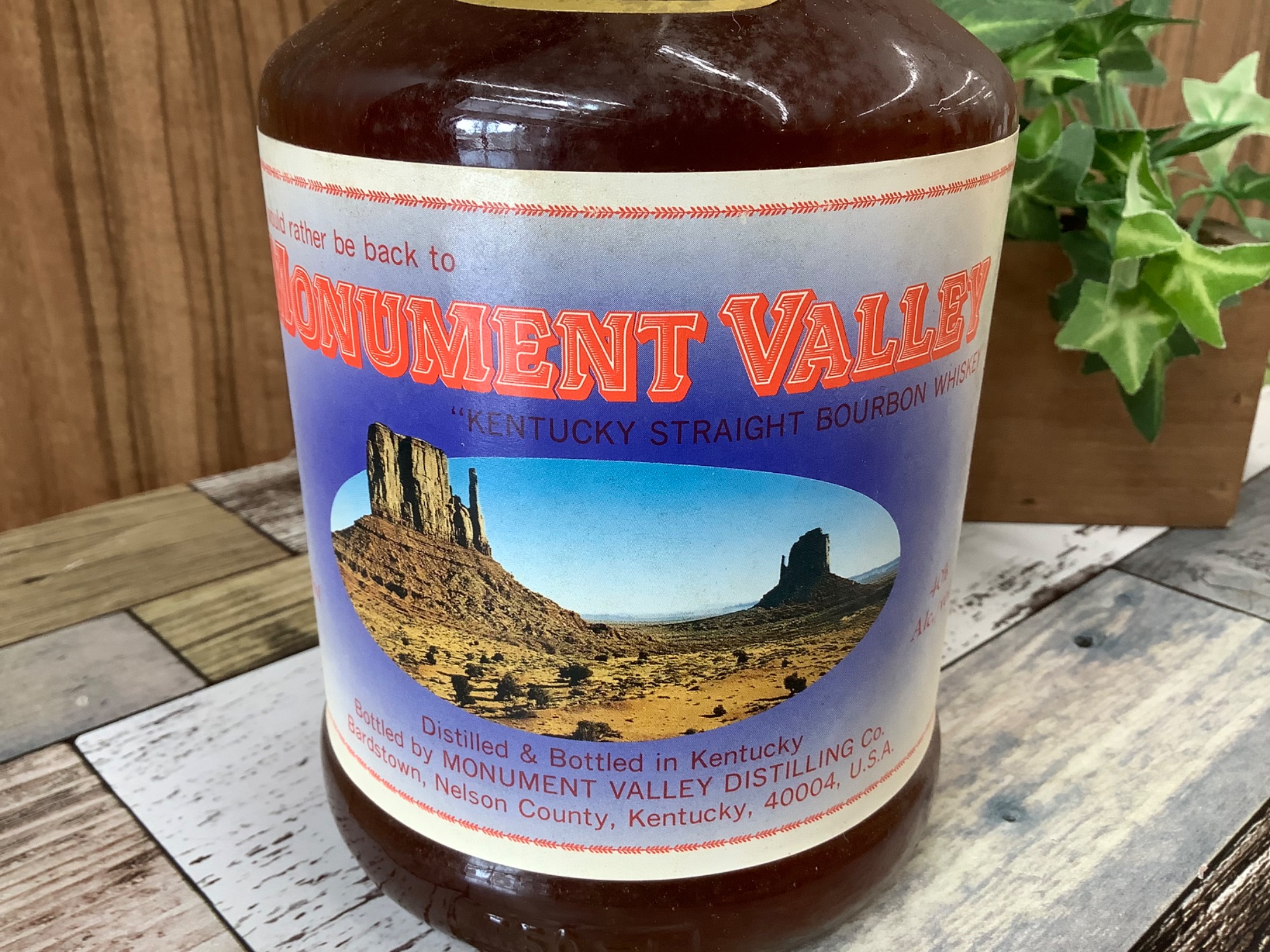 ウイスキー MONUMENT VALLEY(モニュメントバレー) 12年 が入荷いたし