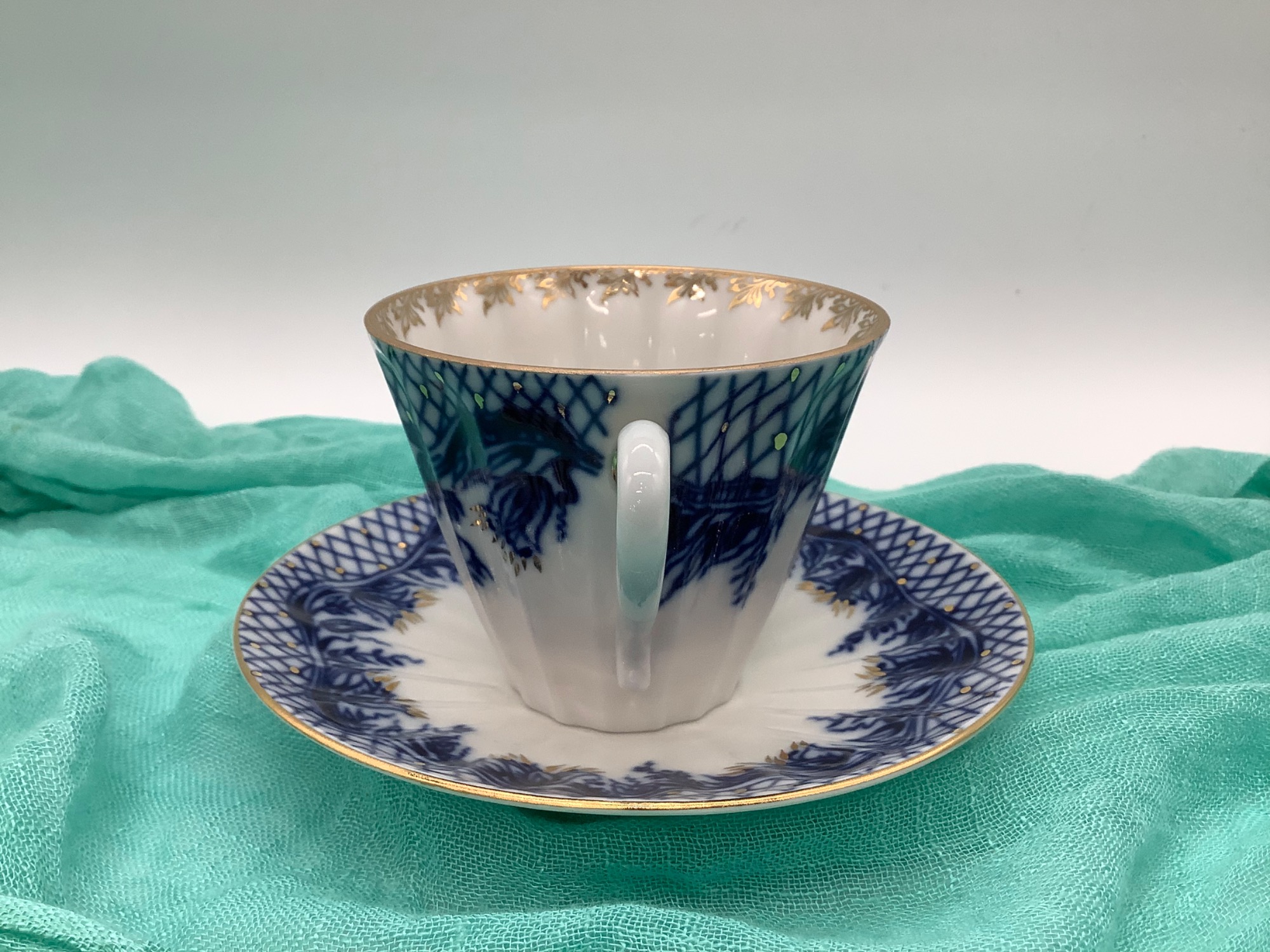 インペリアルグラス　ブルーオパルセント　ダイヤモンドレースベース　お値下げ中 スマホで購入】imperial porcelain (インペリアルポーセリン) ブルー
