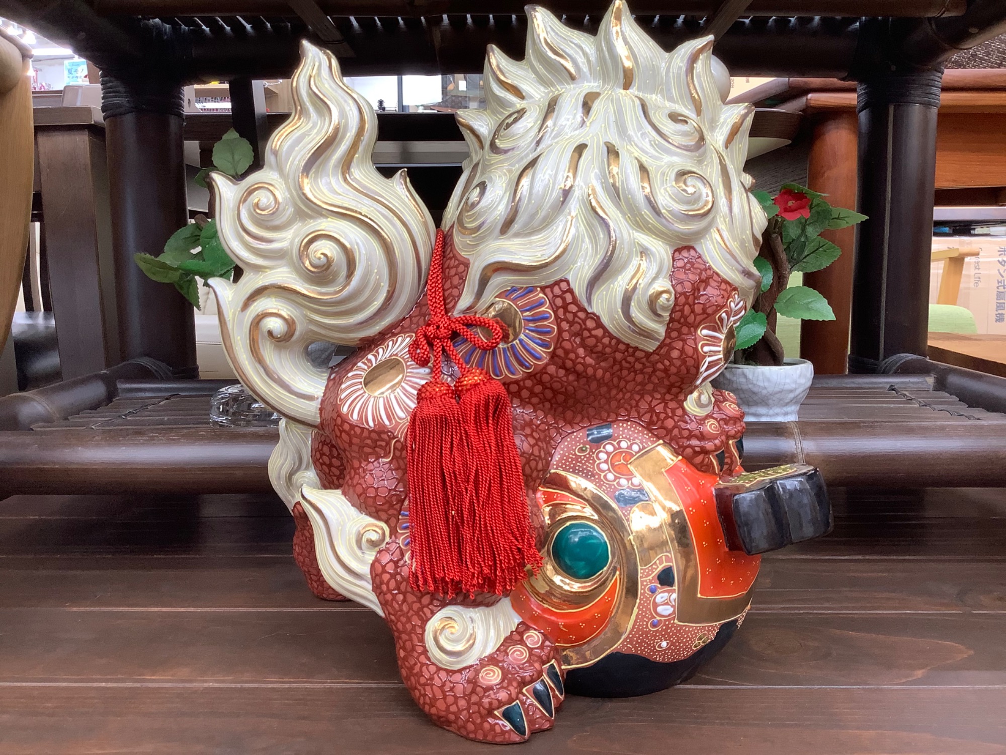 九谷焼 シーサー 玉獅子 高級陶器 - メルカリ