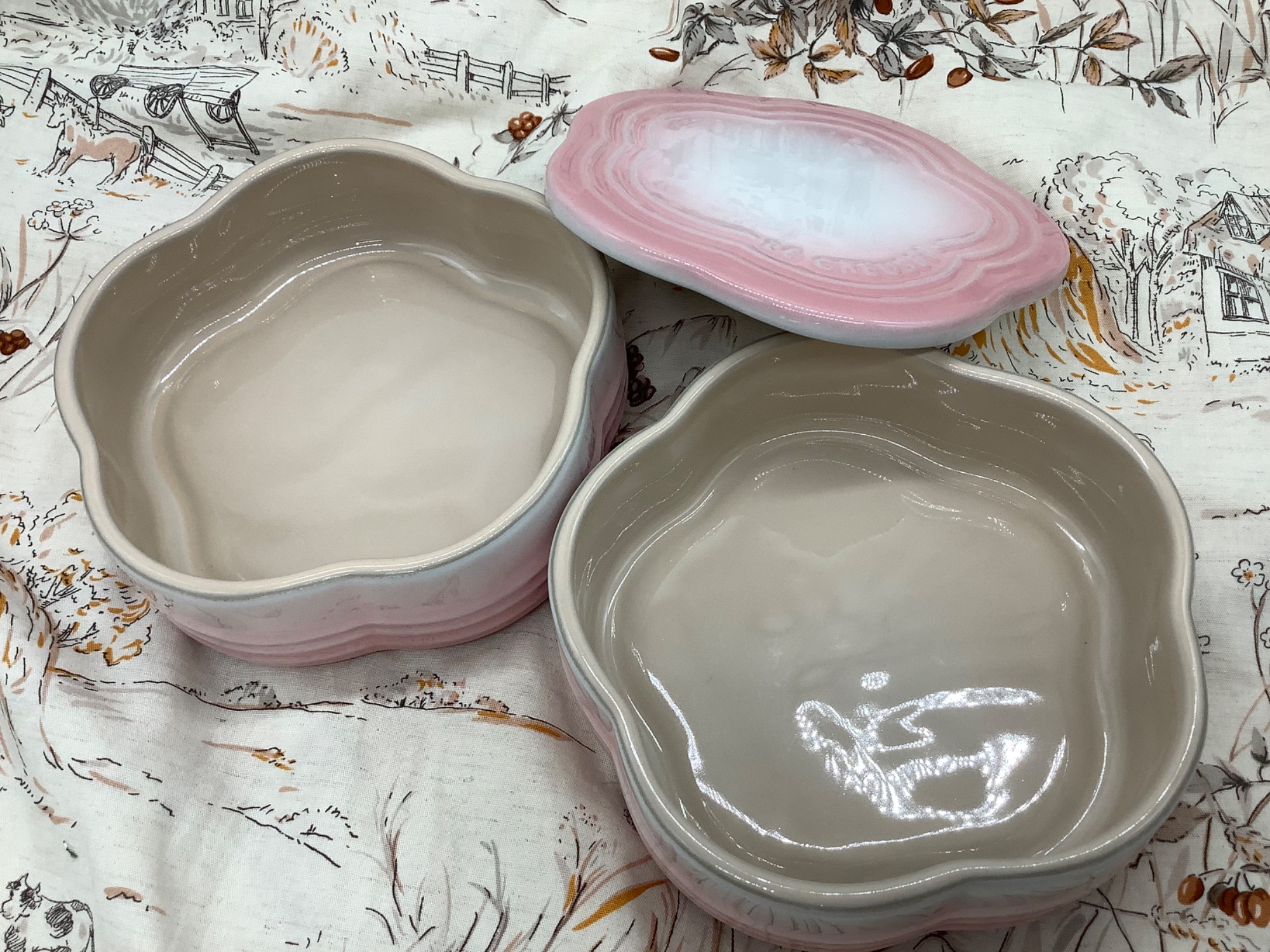 LE CREUSET スタッキングフラワー容器 ルクルーゼ スタッキング