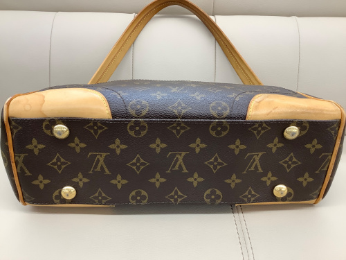 LOUIS VUITTON（ルイ ヴィトン）ビバリｰMM ショルダーバッグのご紹介