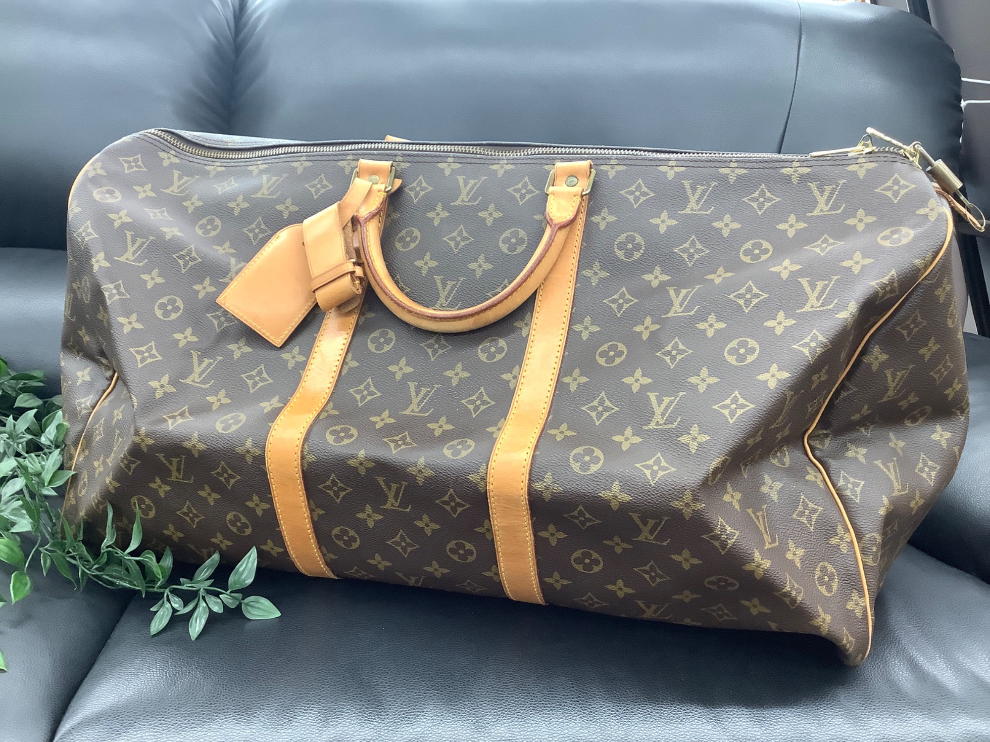 LOUIS VUITTONトラベルバッグ