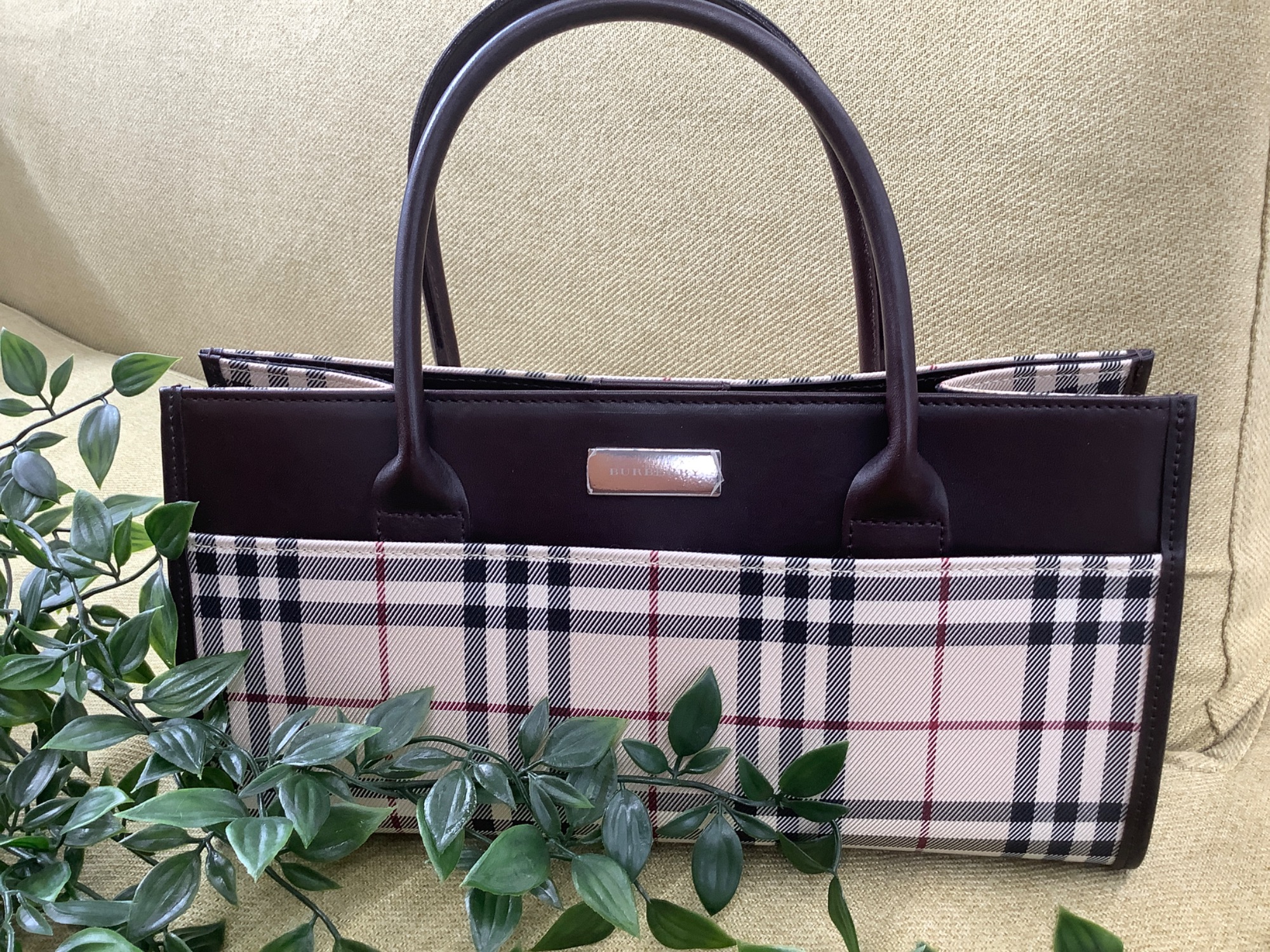 PickupSALE開催! 2/13 ～2/17 】BURBERRY バーバリー ロゴ ハンドバッグ レザー レディース