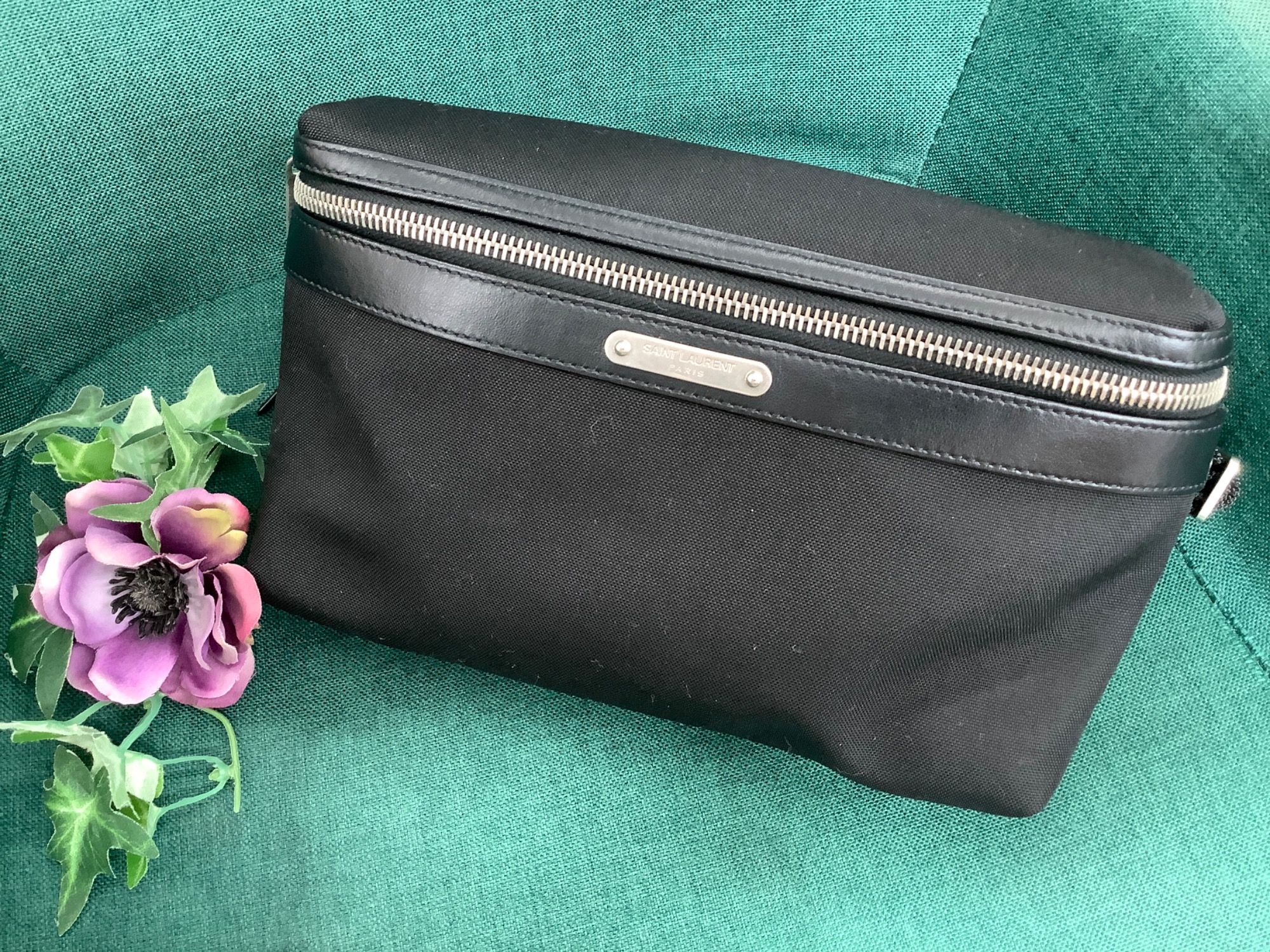 Saint Laurent Paris（サンローランパリ） ウエストバッグ が