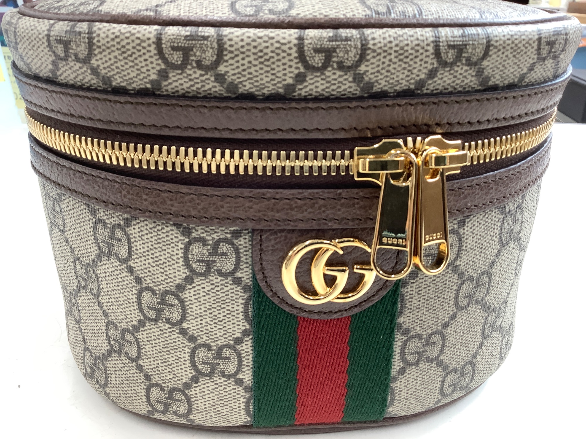 スマホで購入】GUCCI（グッチ）コスメティックポーチのご紹介