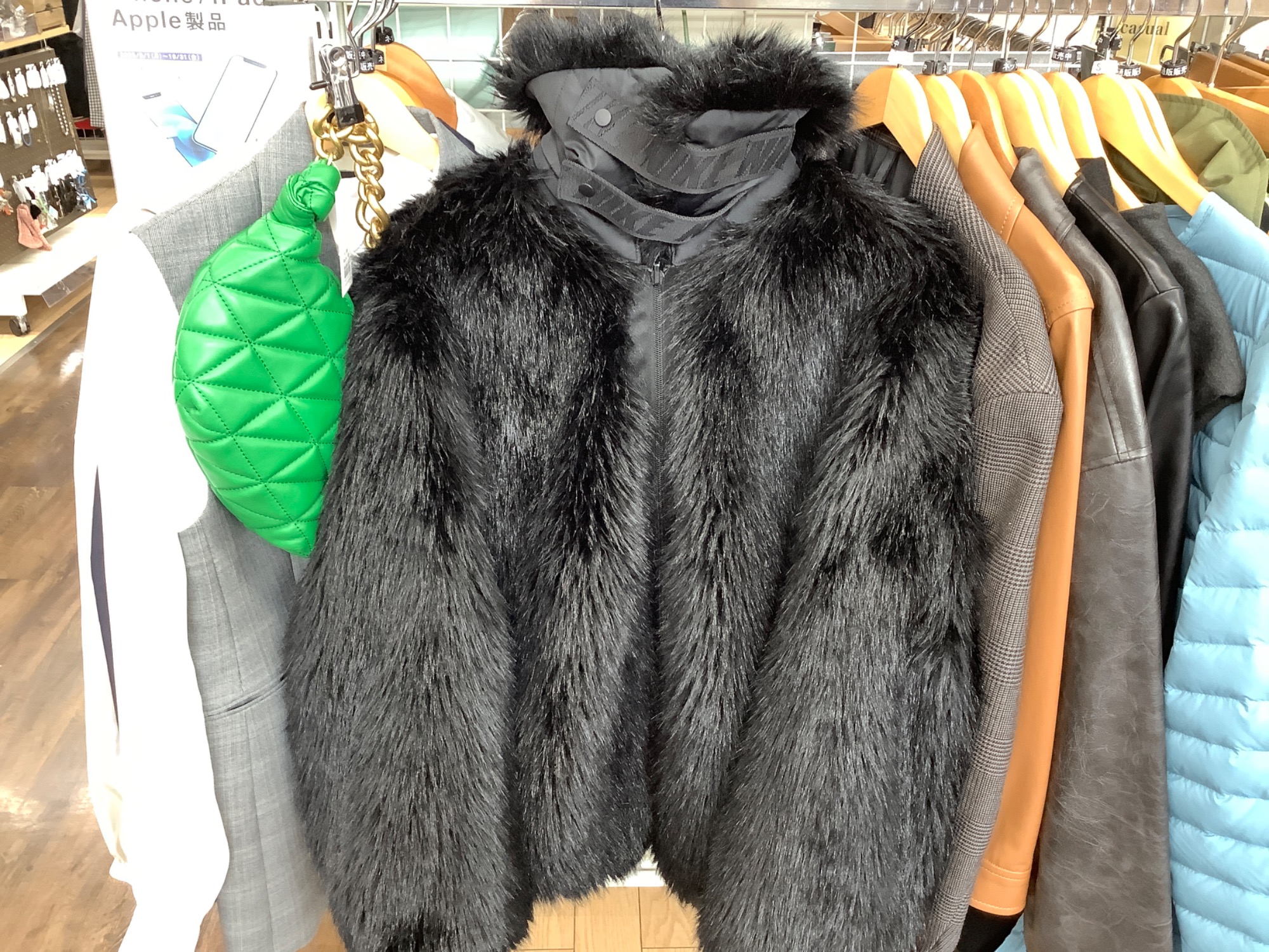 Nike AMBUSH コラボ ファーコート AMBUSH - NIKE × AMBUSH Reversible Faux Fur ファーコートの