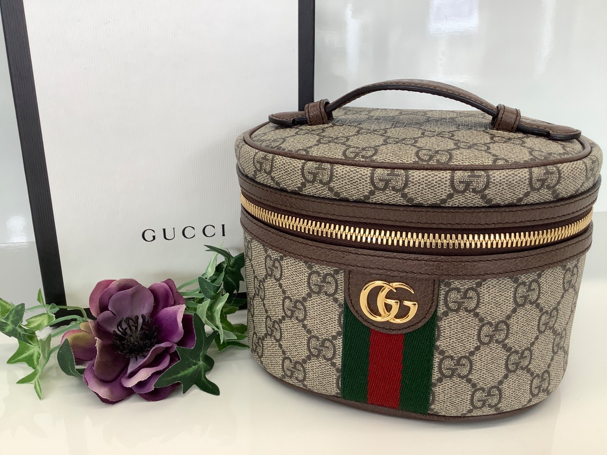 スマホで購入】GUCCI（グッチ）コスメティックポーチのご紹介
