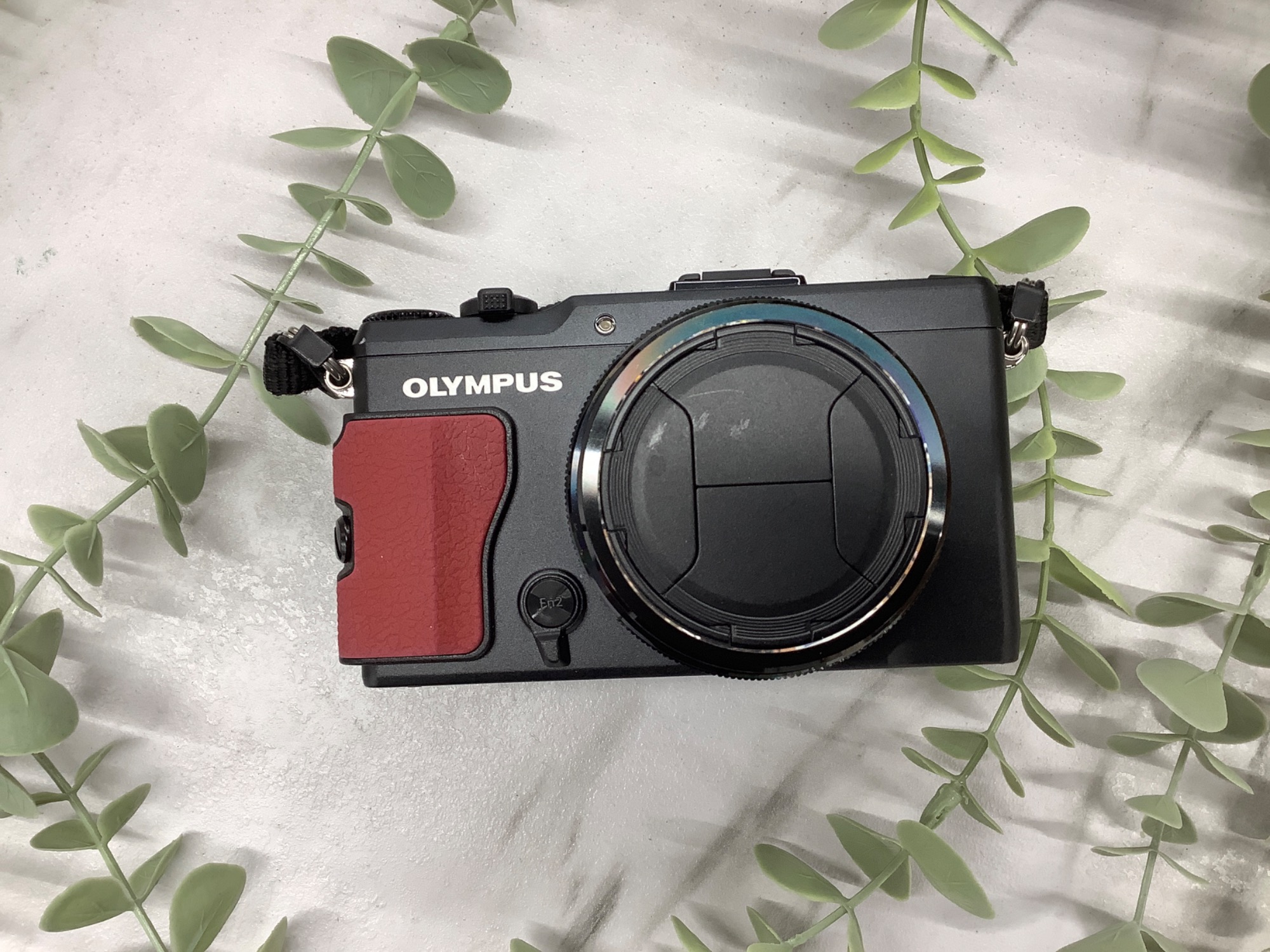 スマホで購入】OLYMPUS（オリンパス）コンパクトデジタルカメラのご
