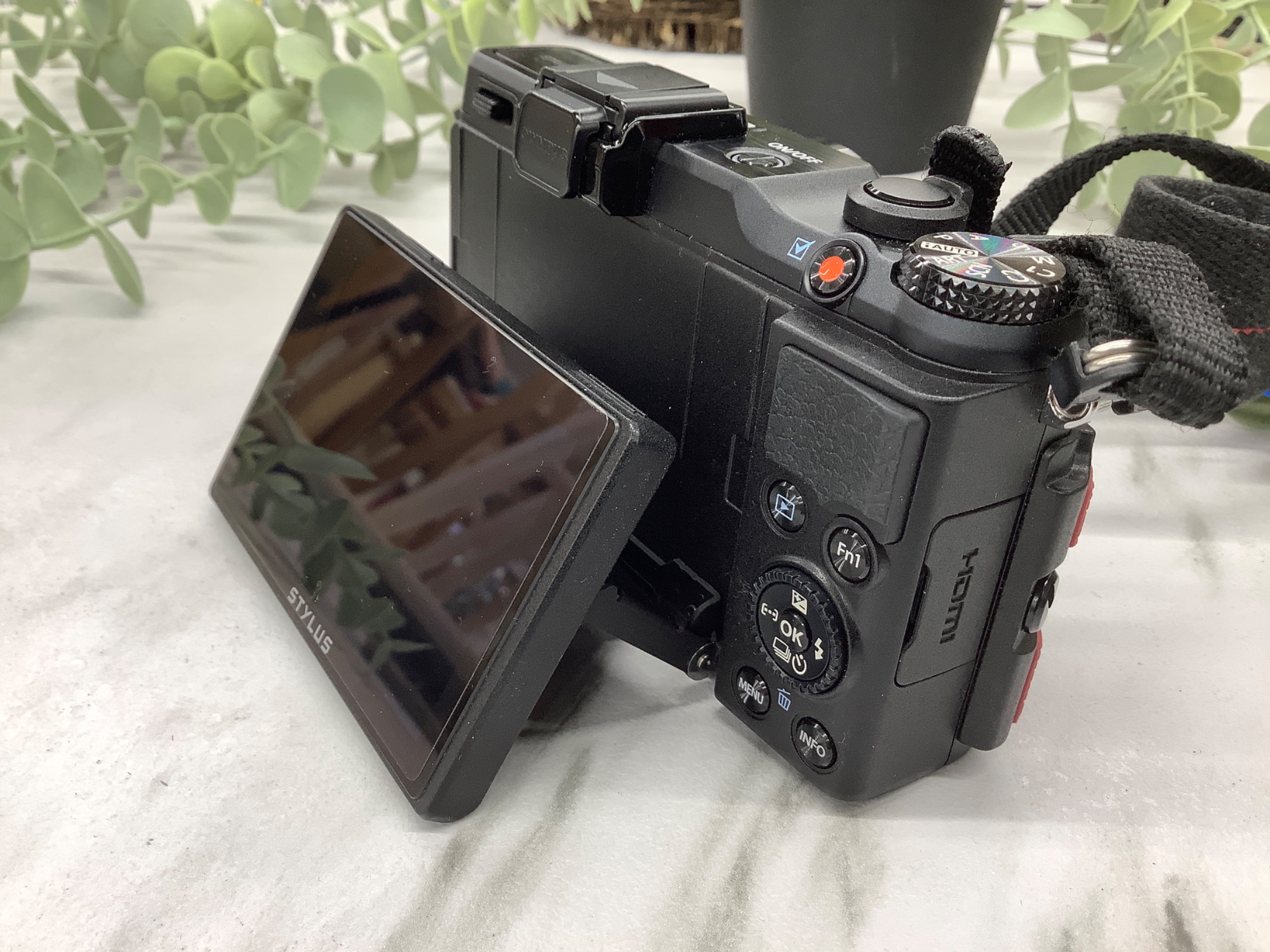 スマホで購入】OLYMPUS（オリンパス）コンパクトデジタルカメラのご