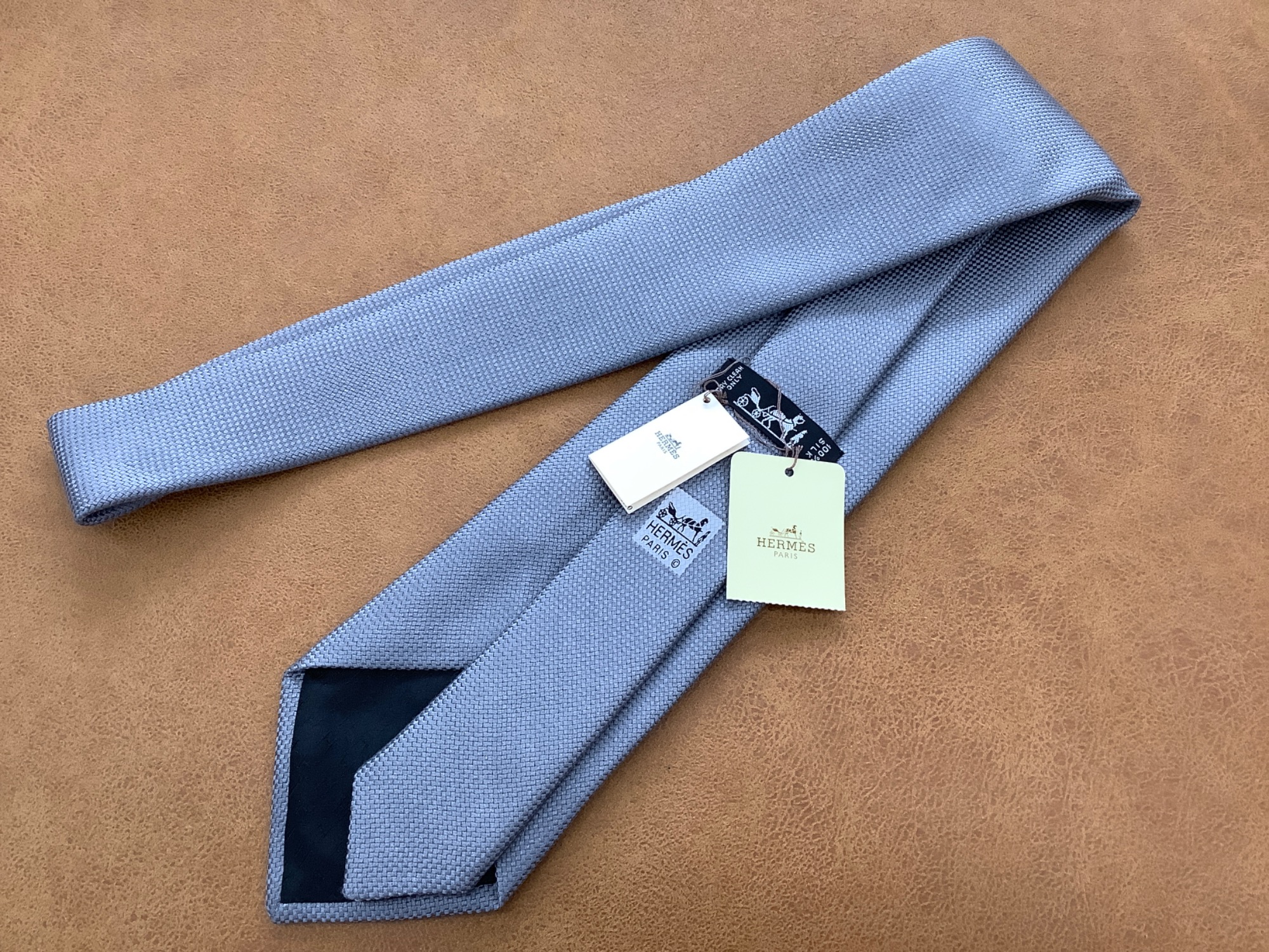 HERMES（エルメス）ネクタイ＆ハンカチが入荷いたしました！｜2026年02