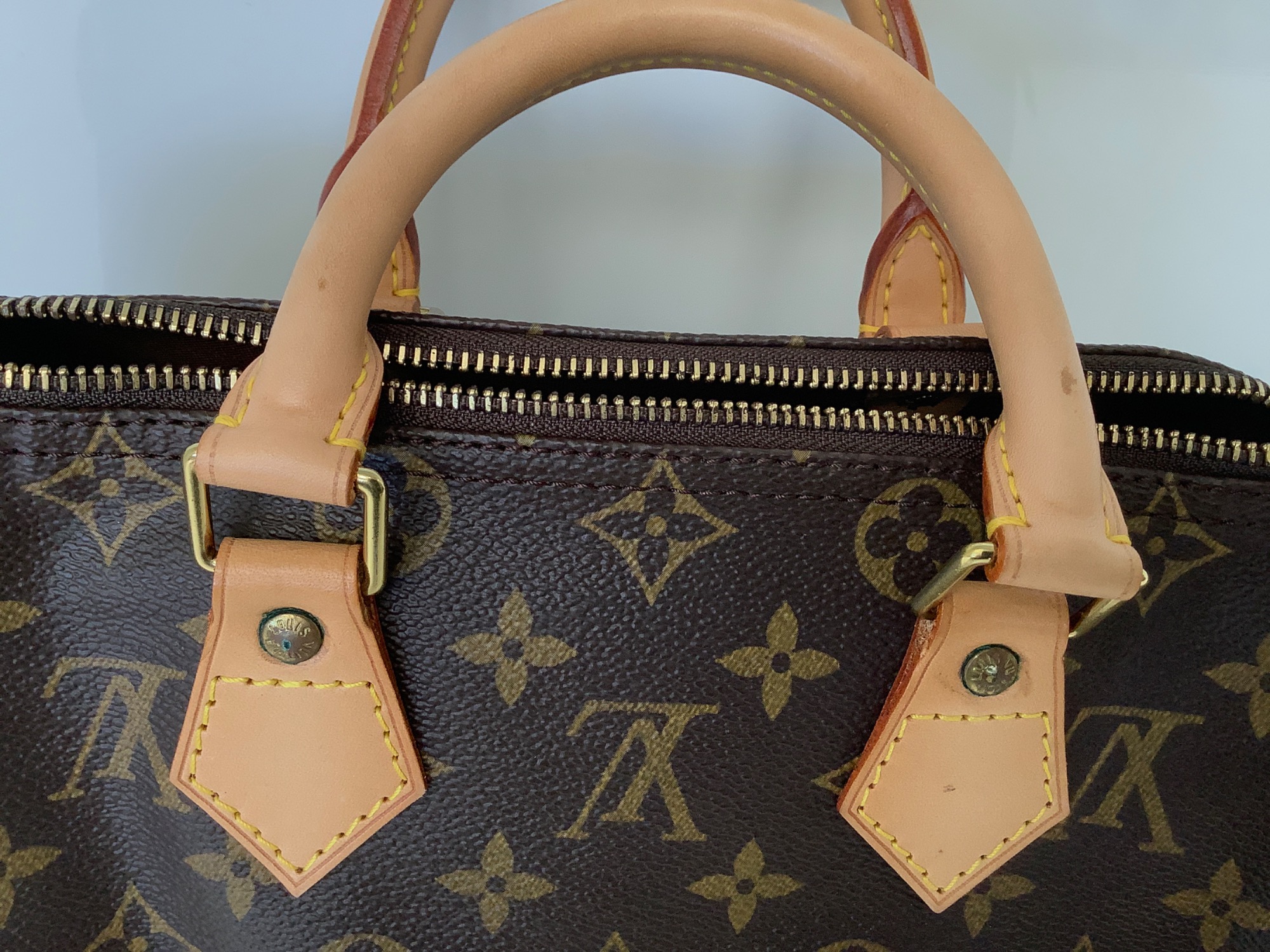 LOUIS VUITTON（ルイヴィトン）ハンドバッグが入荷いたしました