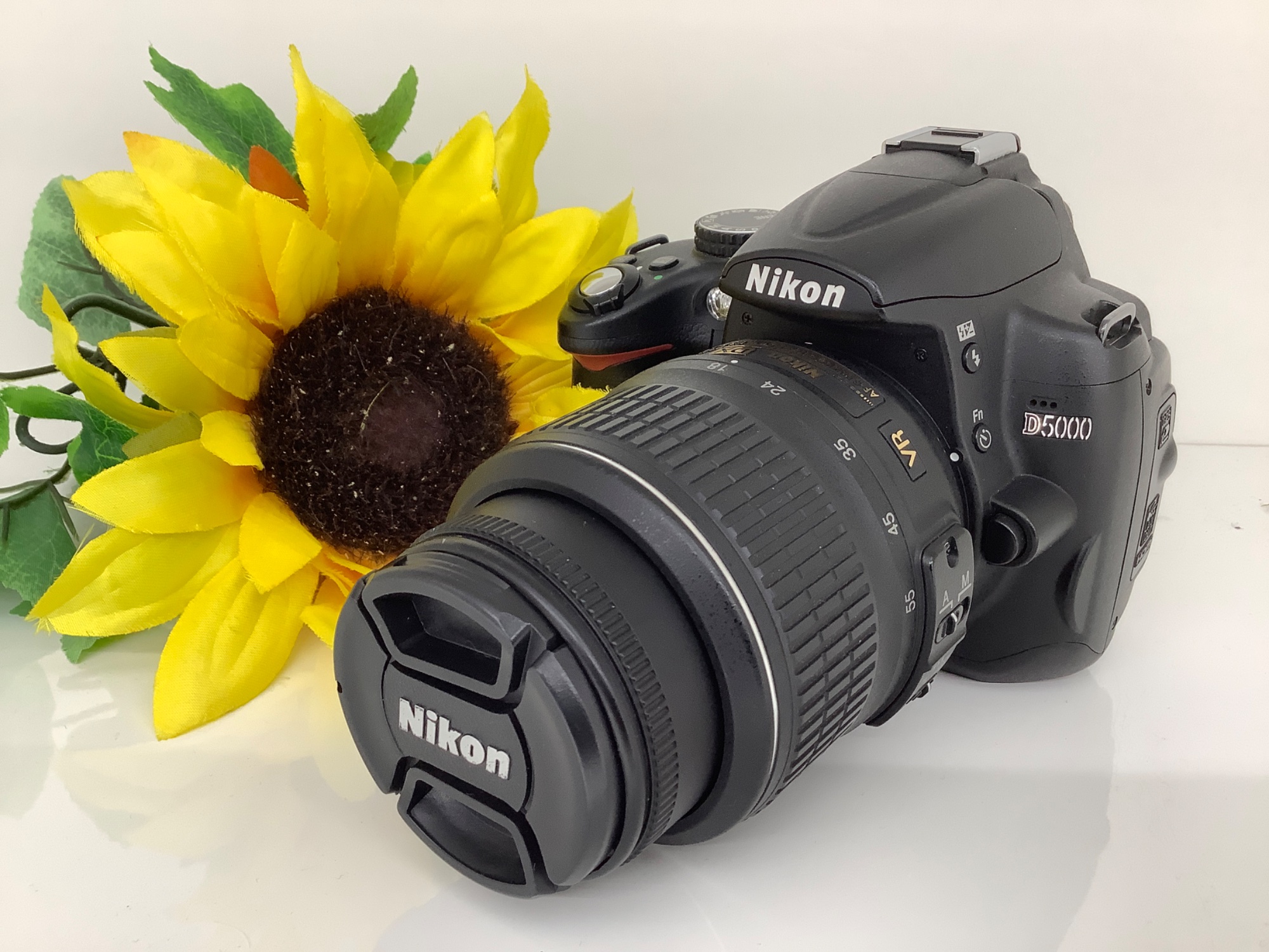 Nikon D5000 AF-S NIKKOR 18-55mm VRジャンク品 Nikon D5000 AF-S NIKKOR 18-55mm VRジャンク品 Nikon D5000