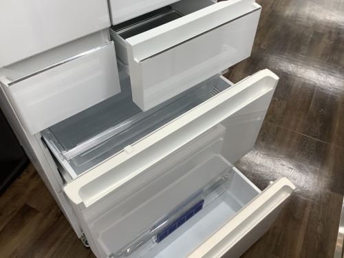 6ドア冷蔵庫のPanasonic