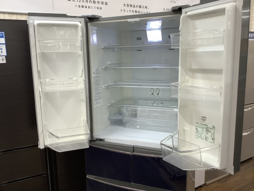 AQUAの6ドア冷蔵庫