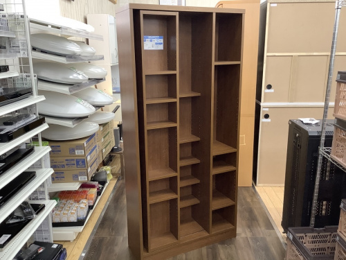収納家具の本収納