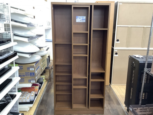 本収納のスライド書棚