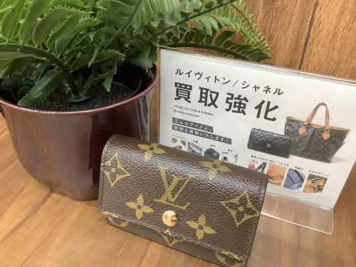 LOUIS VUITTONの小銭入れ