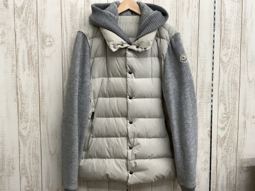 ジャケットのMONCLER