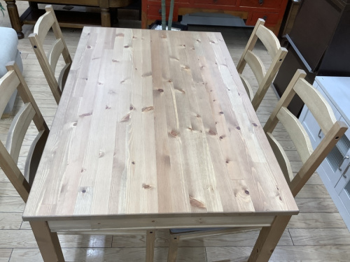 IKEAのダイニング5点セット