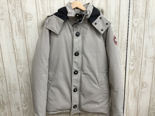 ジャケットのCANADA GOOSE