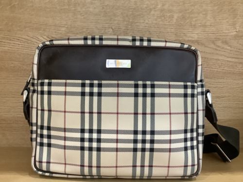 バッグのBURBERRY
