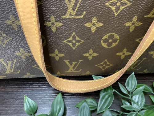 ショルダートートバッグのLOUIS VUITTON