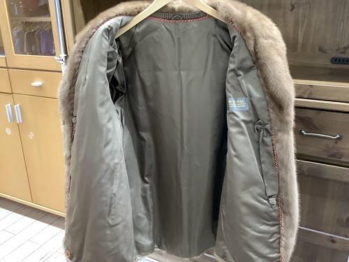コートのSAGA MINK ROYAL