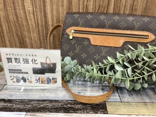 バッグ・財布のバッグ