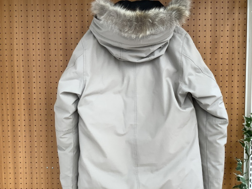 ダウンジャケットのCANADA GOOSE