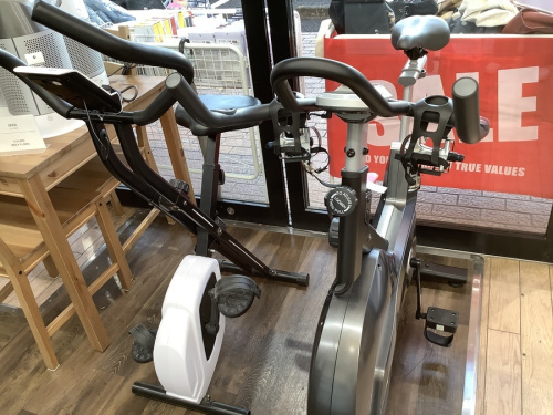 お家のなかでフィットネスができる！エアロバイクのご紹介です！｜2022