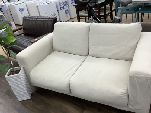 家具のソファ