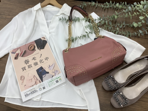 レディースファッションの春物