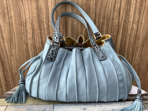 バッグのCOCOCELUX GOLD
