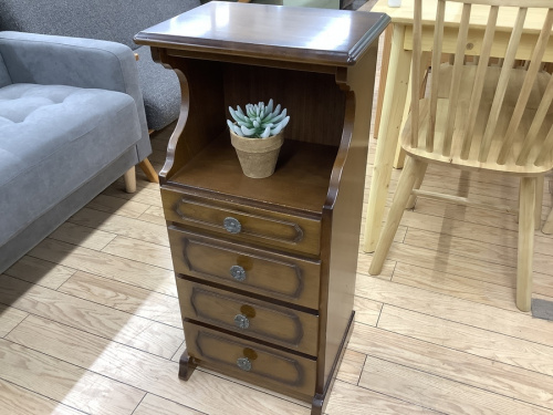 家具の飾り台