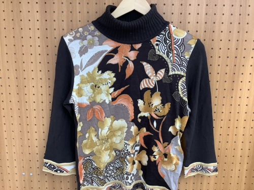 ニットのカシミヤニット