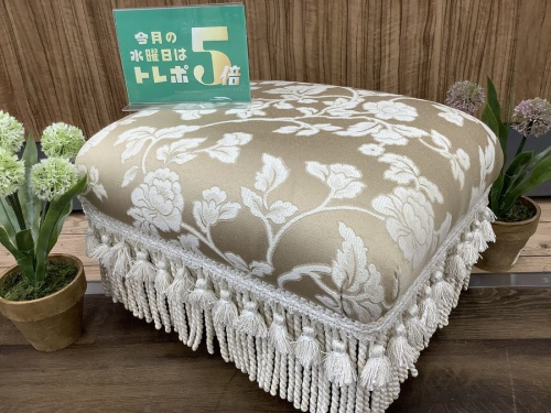 家具のスツール