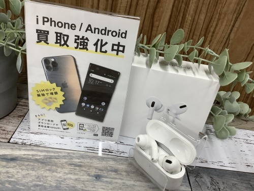 オーディオ機器のヘッドホン