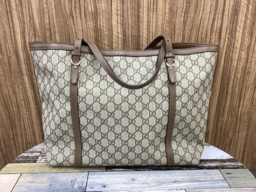GUCCIのグッチ