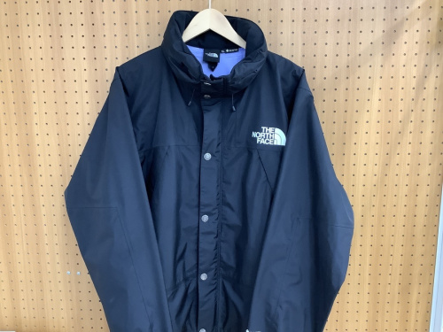 ジャケットのTHE NORTH FACE