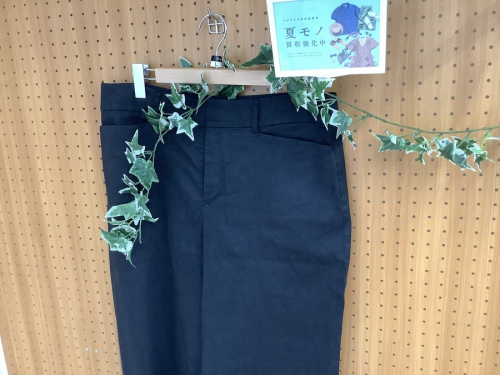 レディースファッションのボトムス