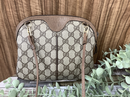 ショルダーバッグのGUCCI