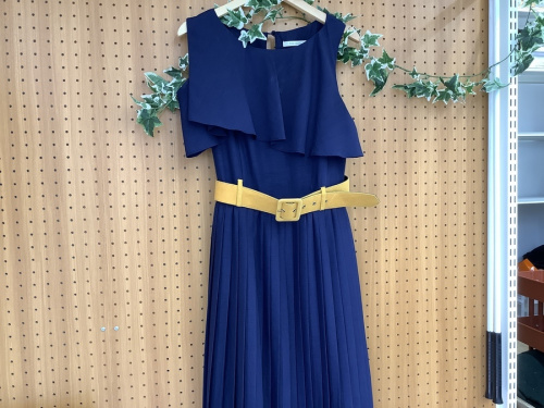 ワンピースのノースリーブ