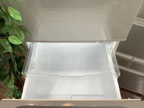 TOSHIBAの5ドア冷蔵庫