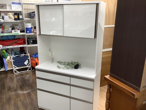 家具のカップボード・食器棚