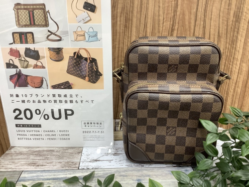 バッグのショルダーバッグ